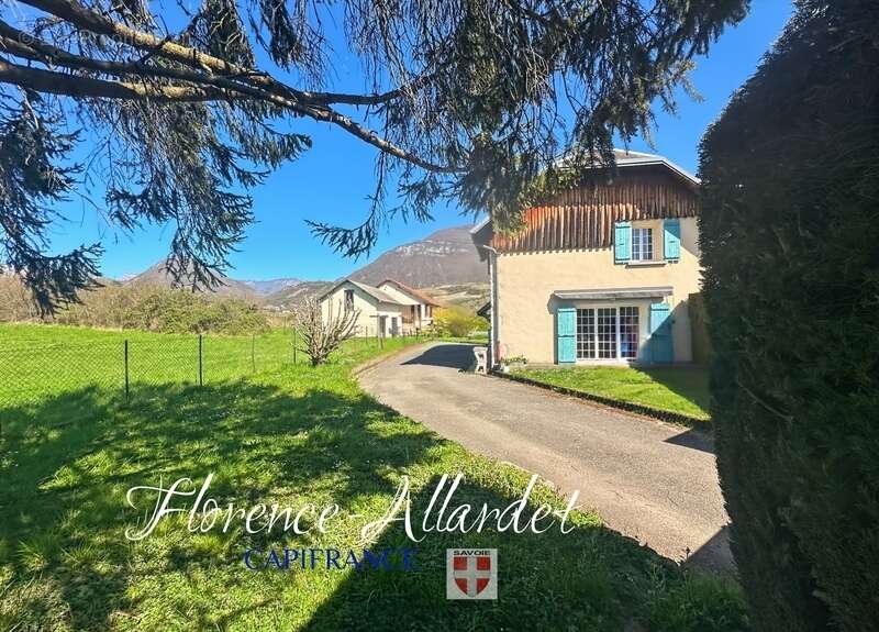 Maison à SAINT-JEOIRE-PRIEURE