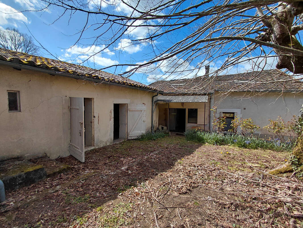 Maison à RAZAC-SUR-L'ISLE