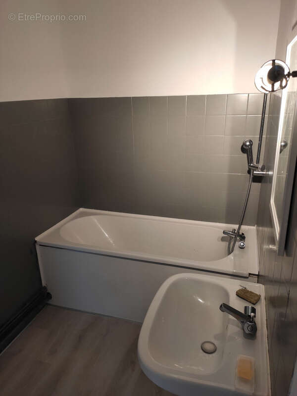 Appartement à DELME