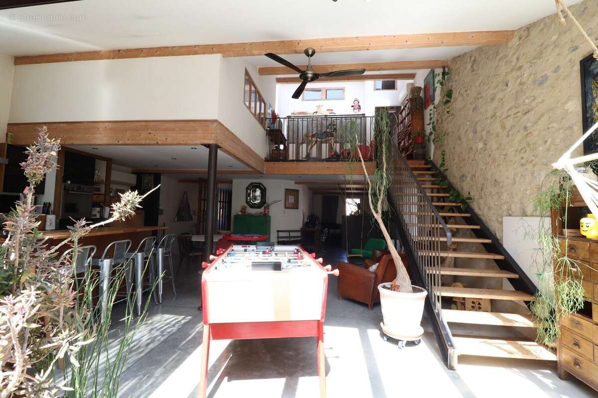 Maison à LIVRON-SUR-DROME