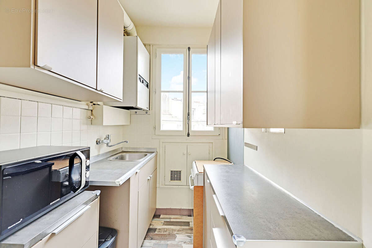 Appartement à PARIS-18E