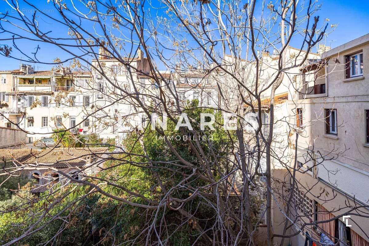 Appartement à MARSEILLE-1E