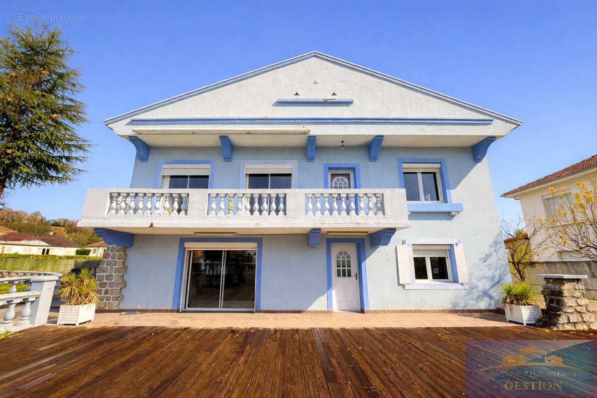 Maison à LOURDES