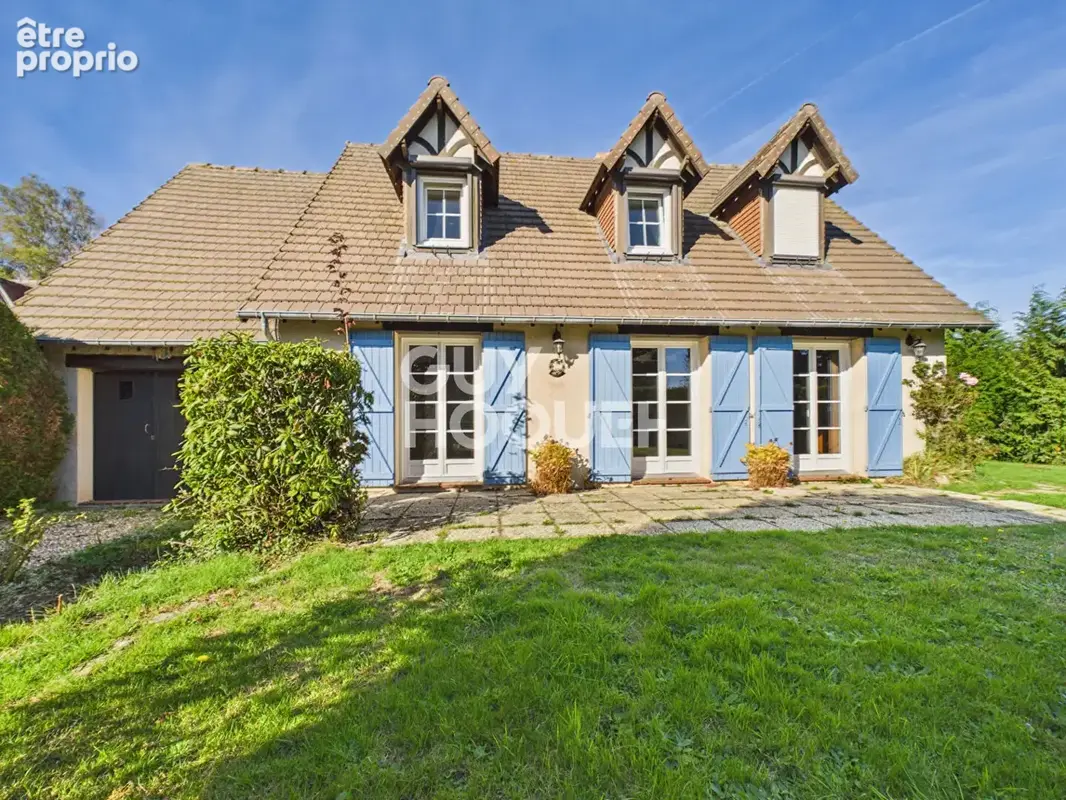 LA SAUSSAYE - Maison de 112 m², 3 chambres + bureau, terrain de 758 m² avec cheminée et poutres apparentes - photo 1