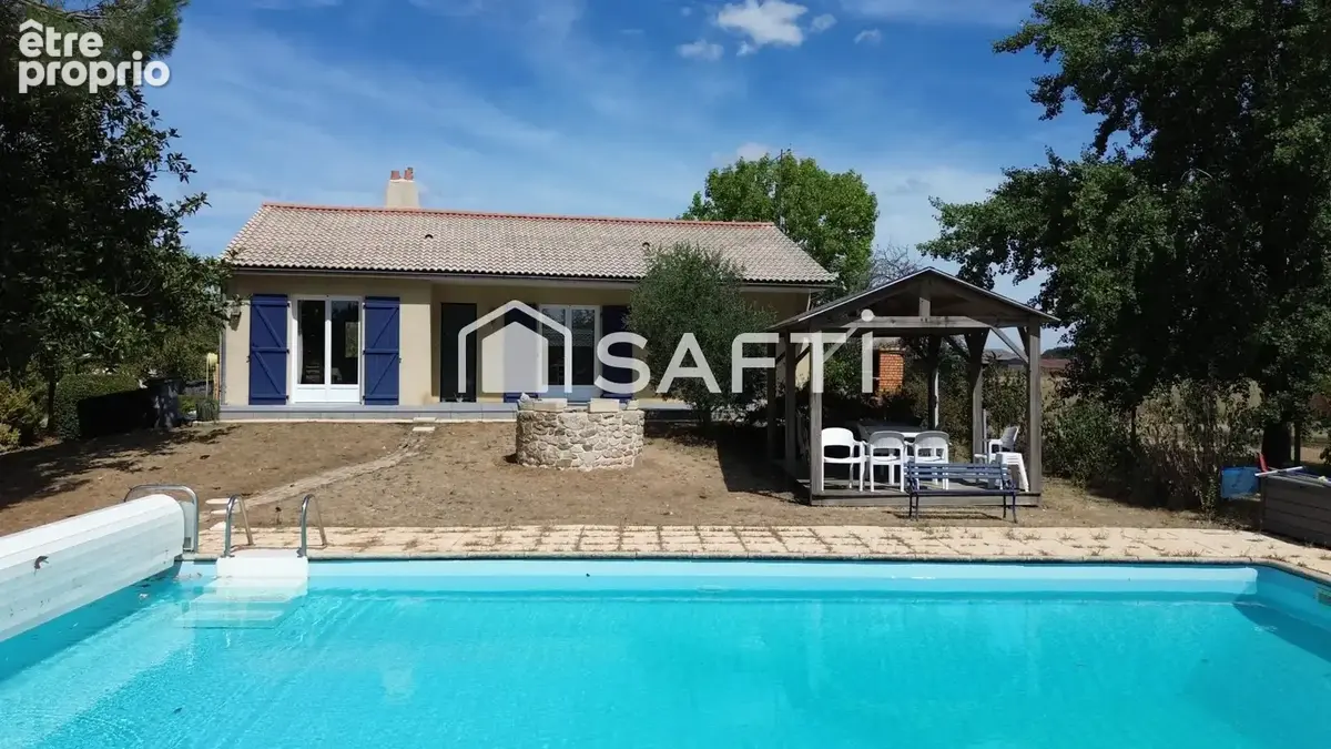 Photo 1 - Maison à LA CHAIZE-LE-VICOMTE