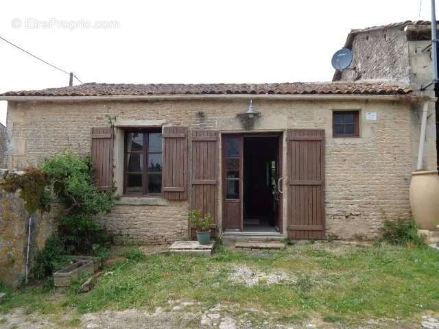 Ferme traditionnelle en pierre et maison d'hôtes sur son propre terrain - photo 16