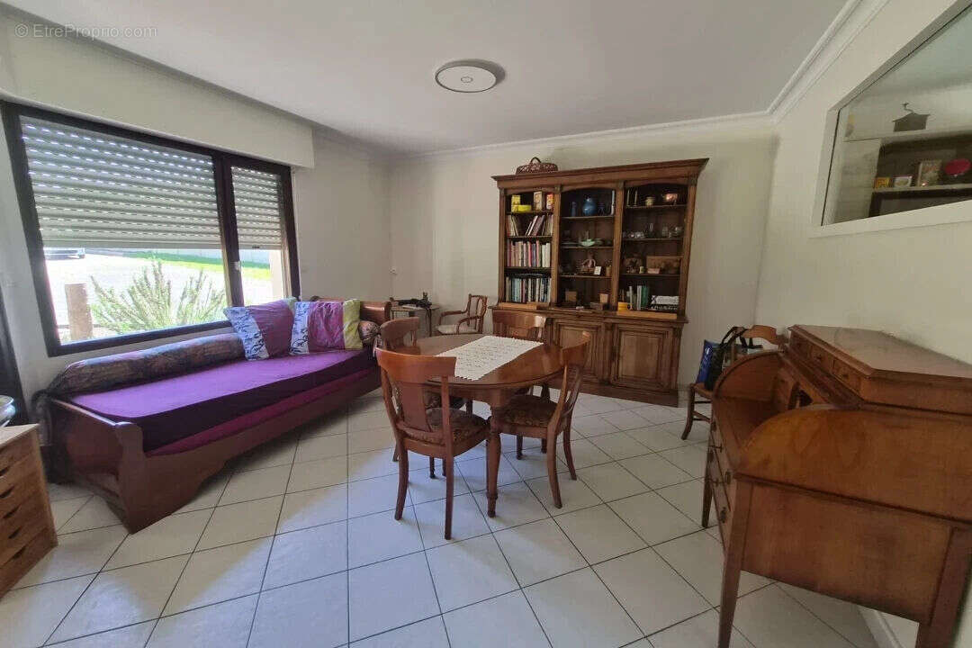 Maison à VILLENEUVE-DE-MARSAN