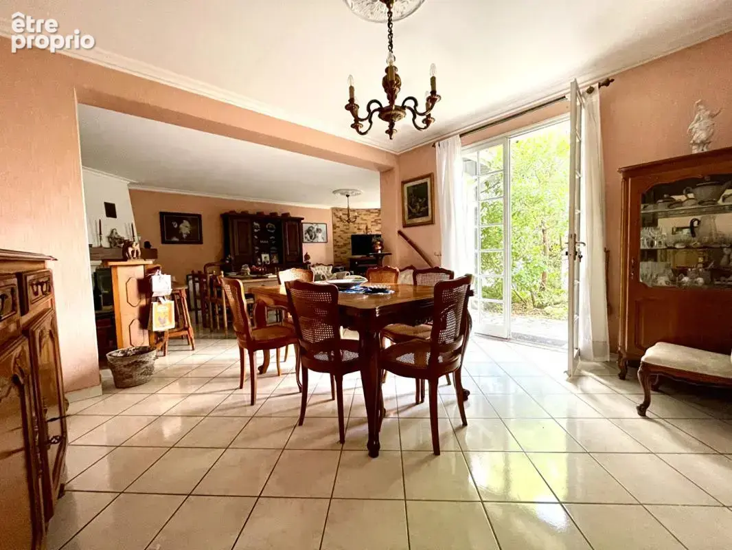Maison Cestas 6 pièce(s) 115 m2 - photo 4
