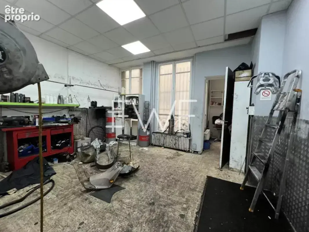 Boutique 70m2 emplacement n° 1 - photo 4