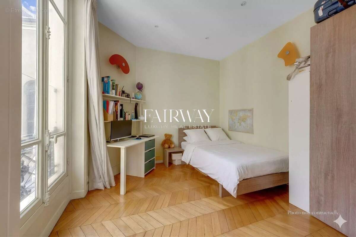 Appartement à PARIS-17E