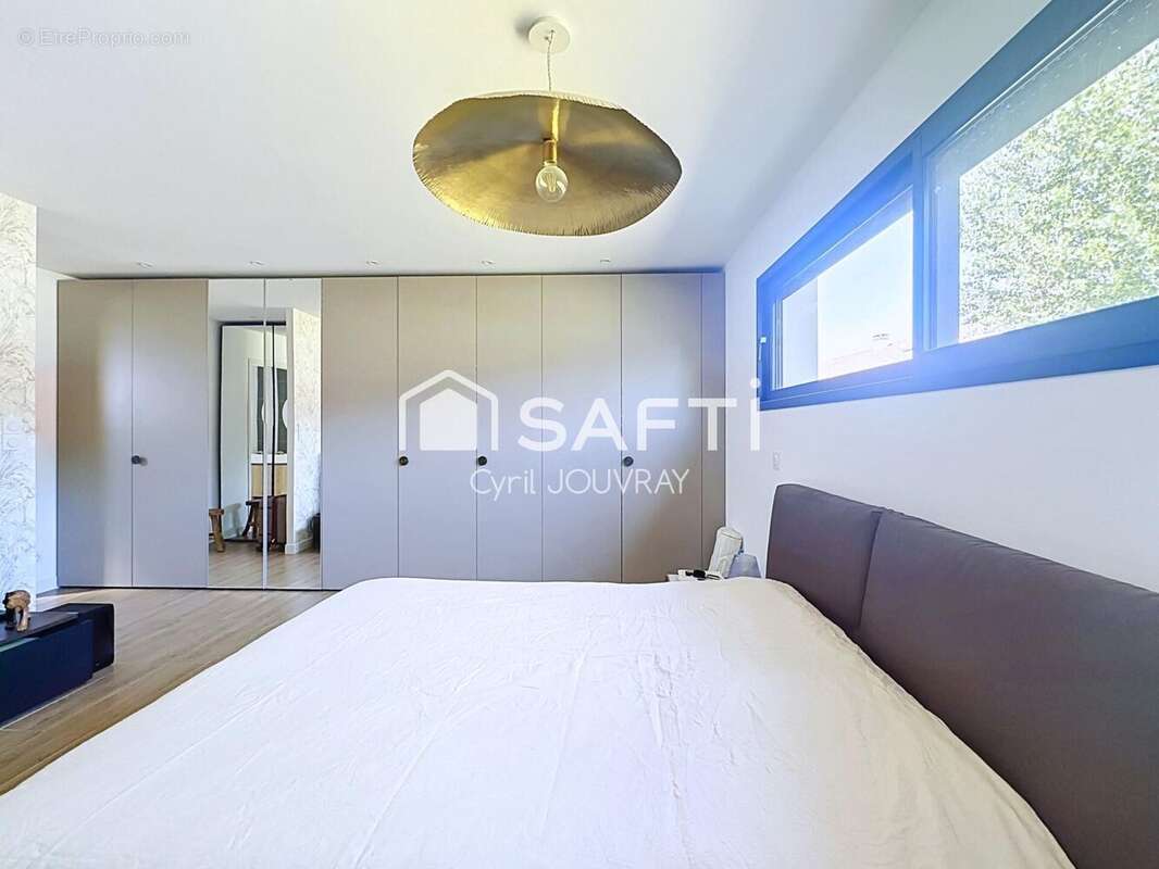 Maison 116 m² à Saint-Etienne-De-Tulmont  - photo 9