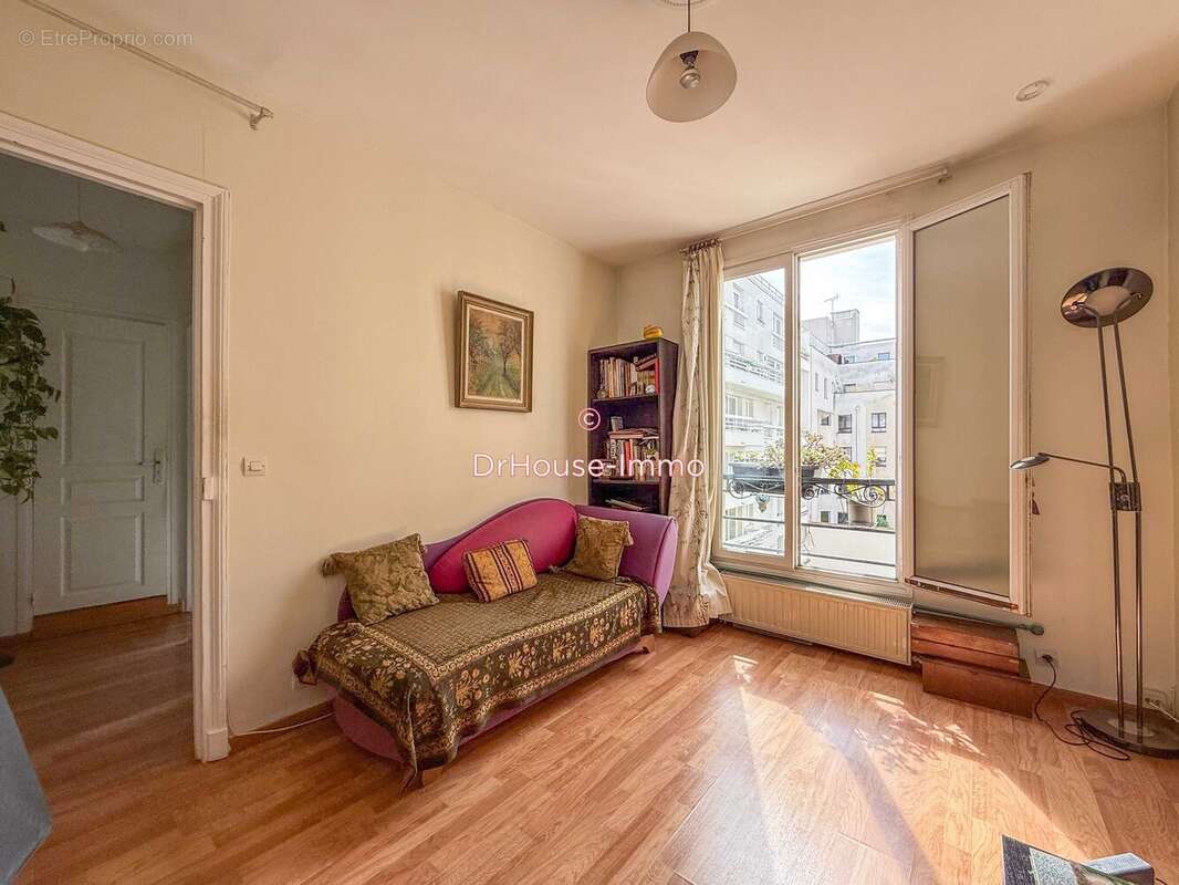 Appartement à LEVALLOIS-PERRET