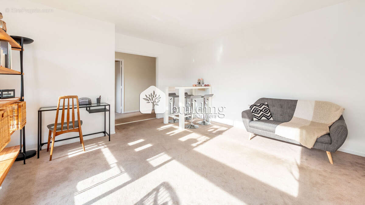 Appartement à NEUILLY-SUR-SEINE