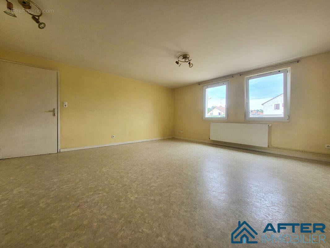 Appartement à MONCEL-LES-LUNEVILLE