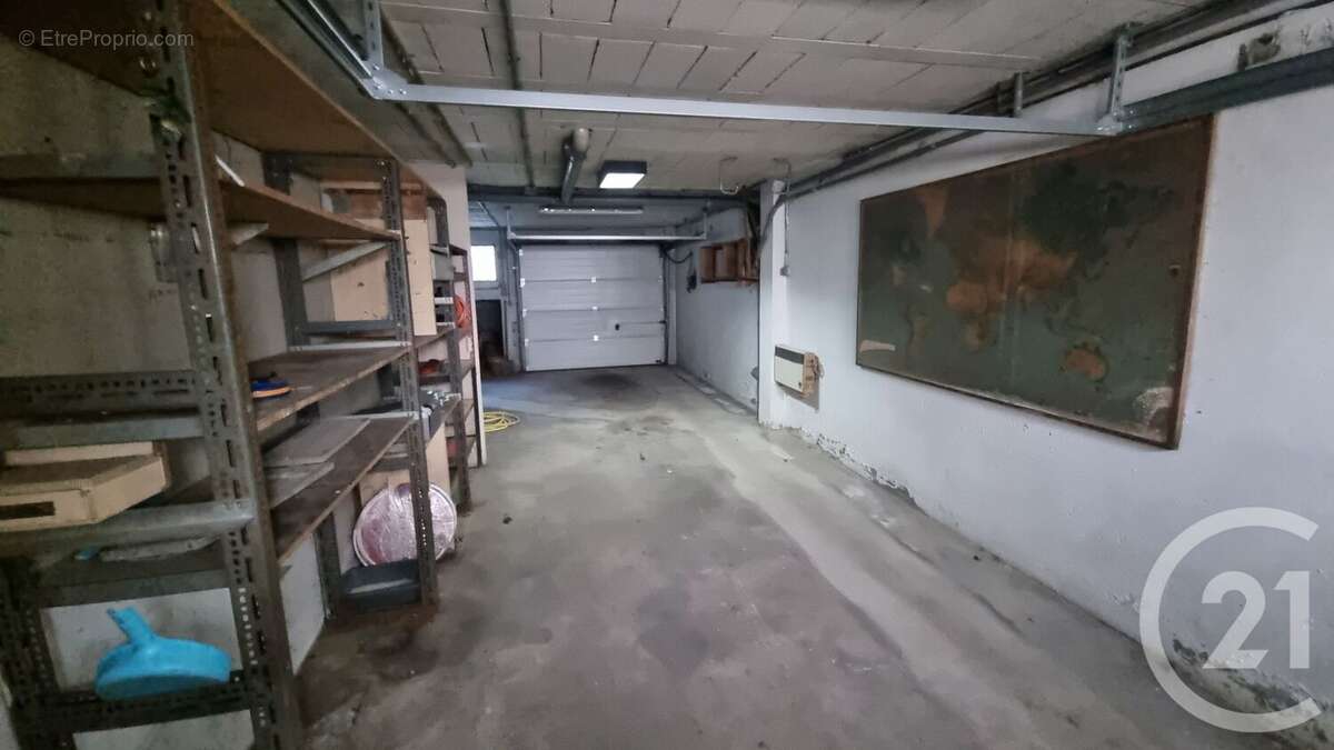 Maison à SAINT-MAUR-DES-FOSSES