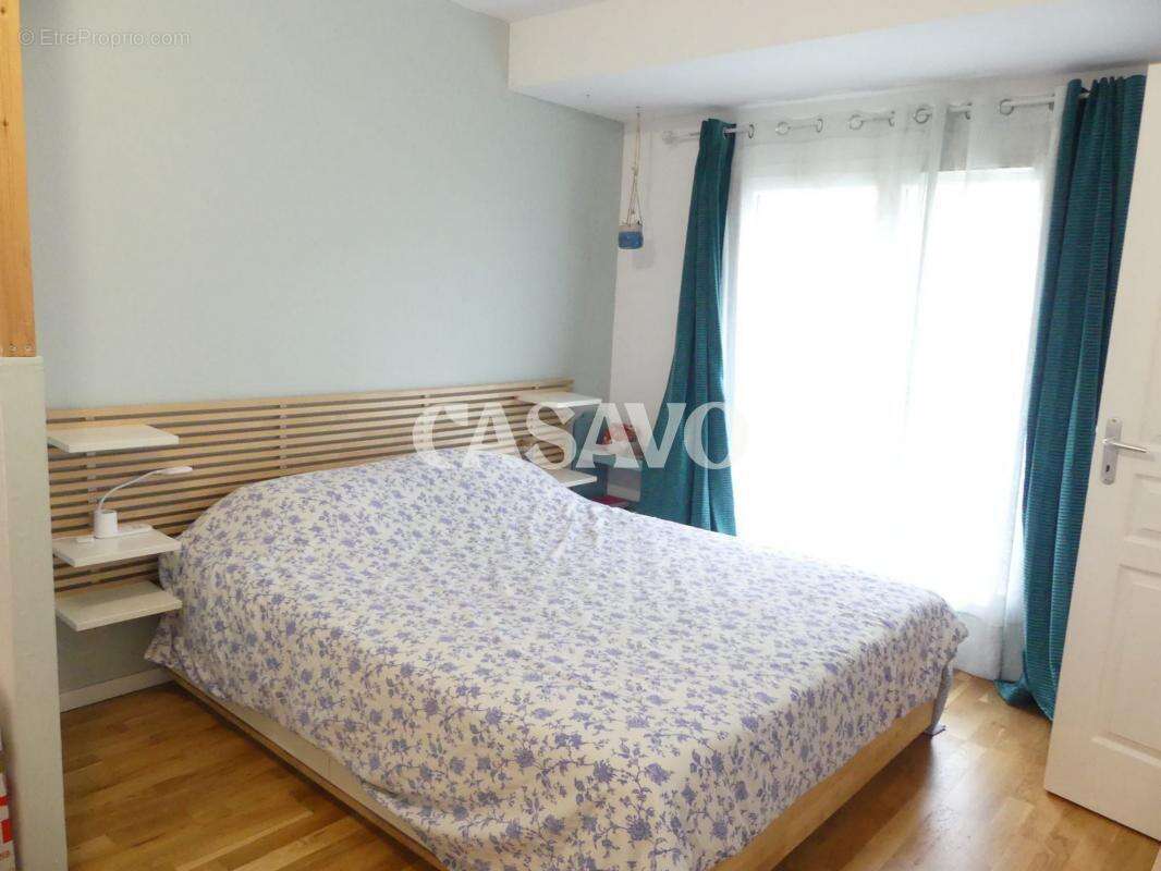 Maison à MOGNEVILLE