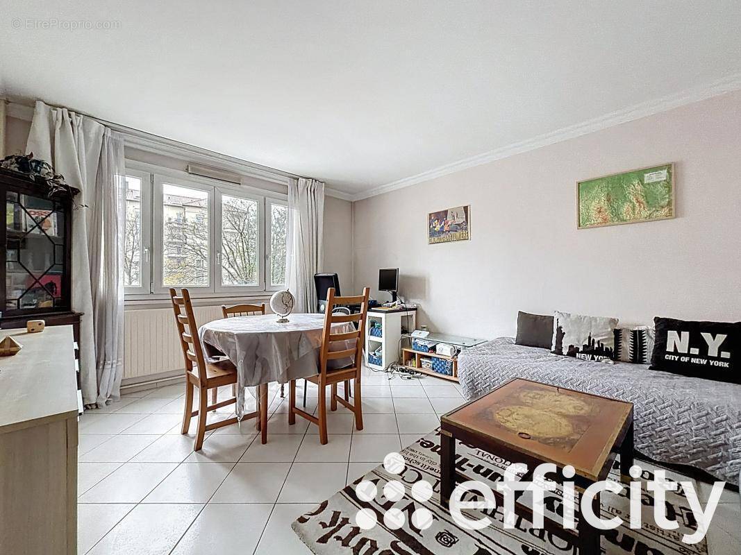 Appartement à VILLEURBANNE