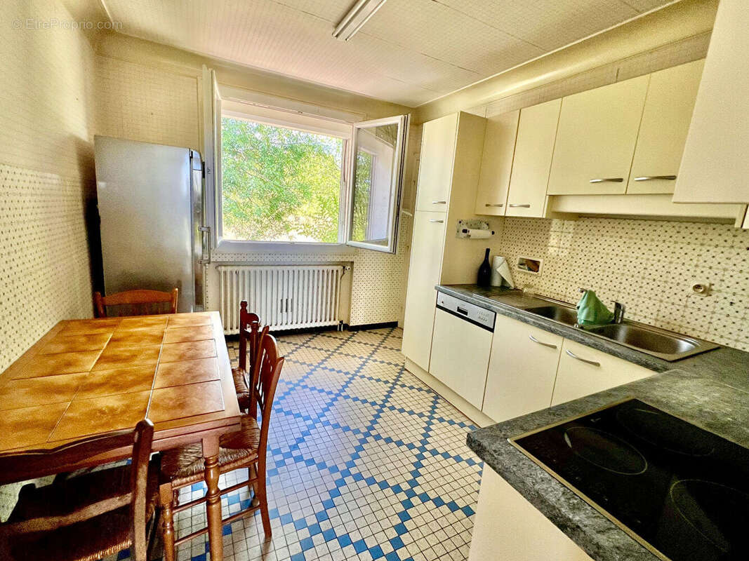 Secteur Villeneuve-sur-Lot, au coeur du Lot-et-Garonne et proche de toutes les commodités, venez découvrir cette maison d'enviro - photo 6