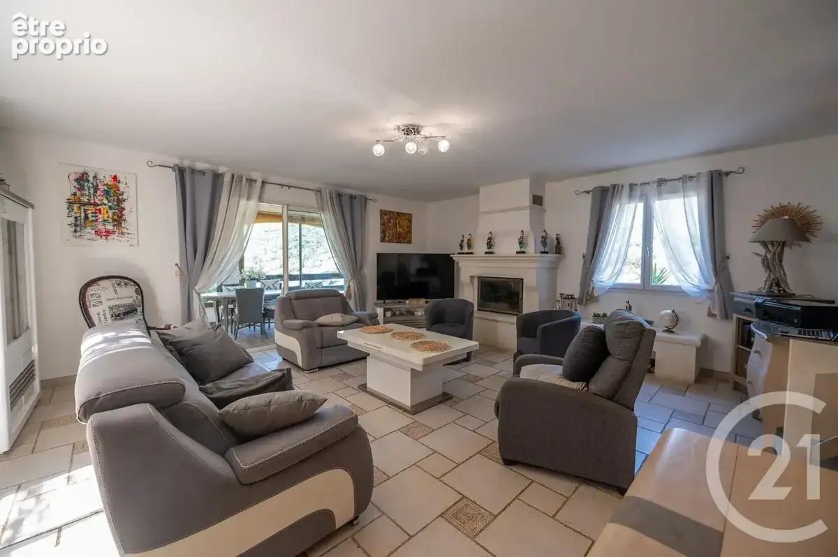 Maison 4 pièces 124 m² à vendre à Le Lavandou (83980) - photo 4