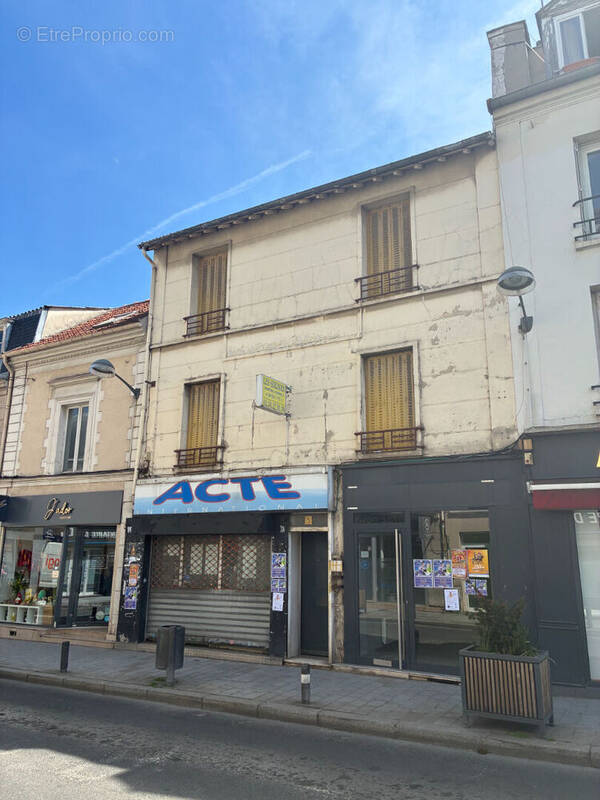 Appartement à ENGHIEN-LES-BAINS