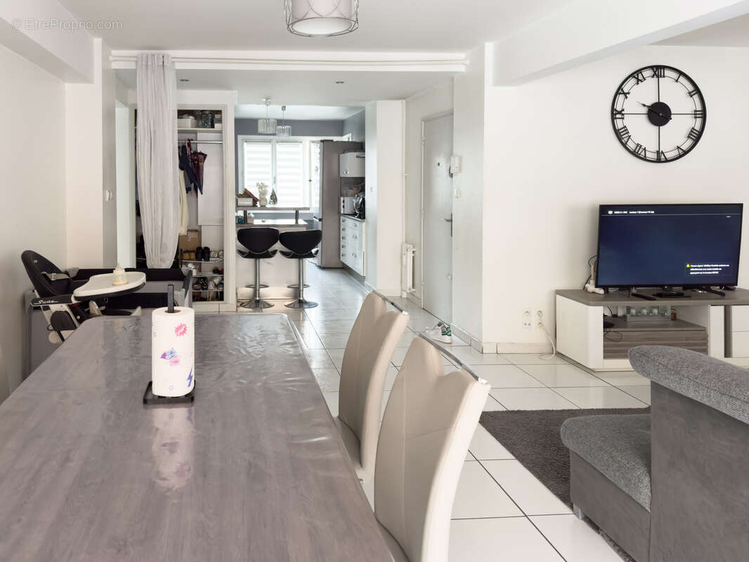 Appartement à SAINT-ETIENNE