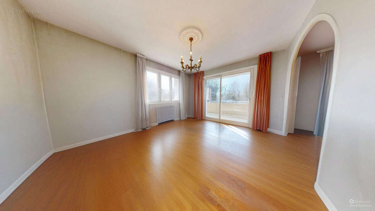 Maison à FONTANIL-CORNILLON