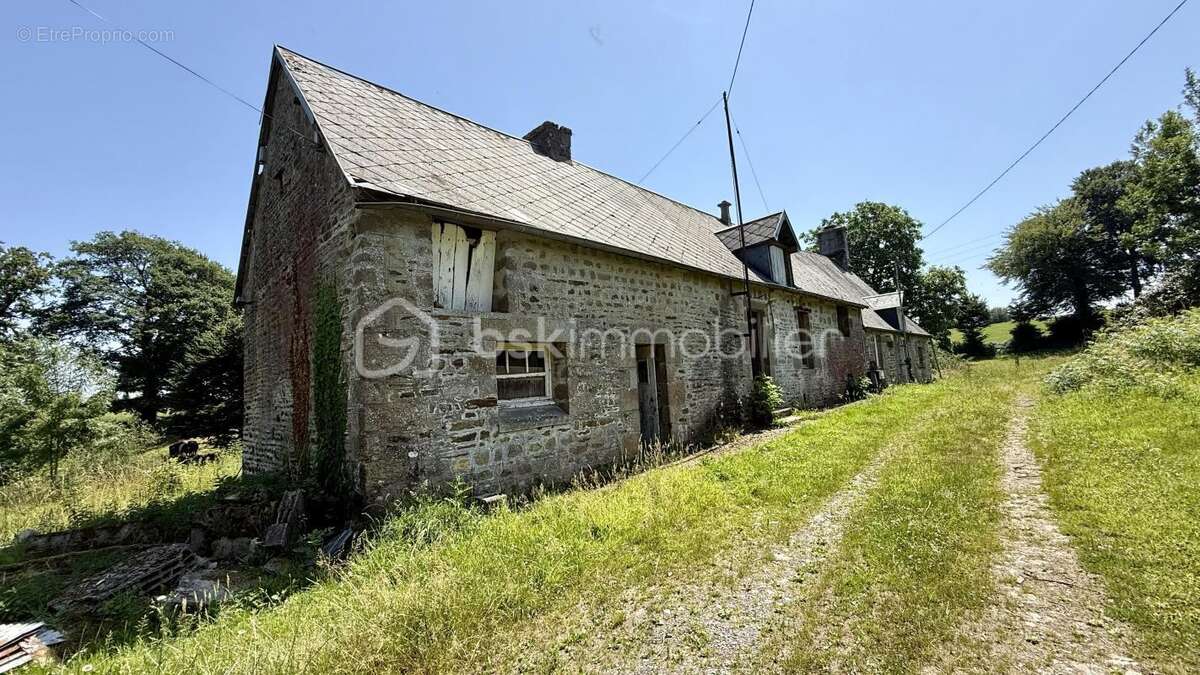 VENGEONS-Maison à Rénover - photo 3