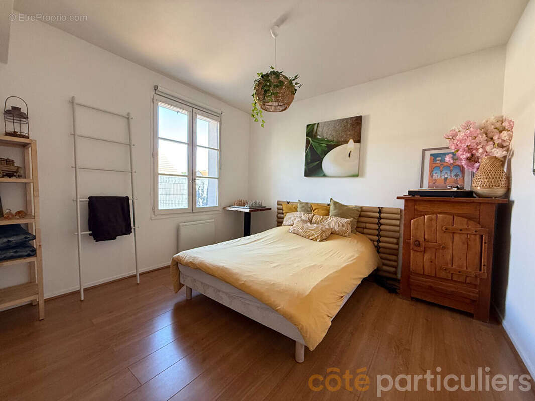 Exclusif - Maison de plain pied avec jardin - photo 8