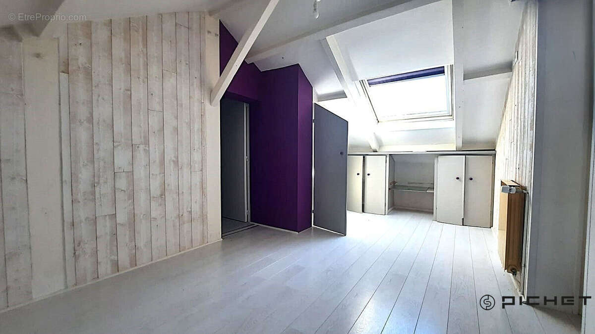 Maison Malemort 9 pièce(s) 215 m2 - photo 5