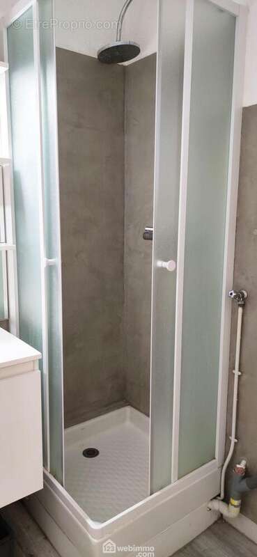 La douche cabine - Appartement à SAINTES-MARIES-DE-LA-MER