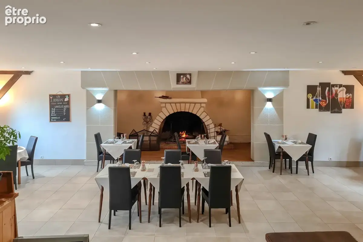 Ensemble immobilier avec restaurant et habitations - photo 2