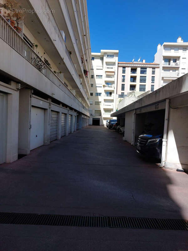 Parking à NICE