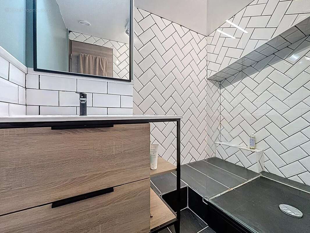 Appartement à SAINT-ETIENNE-DE-TINEE