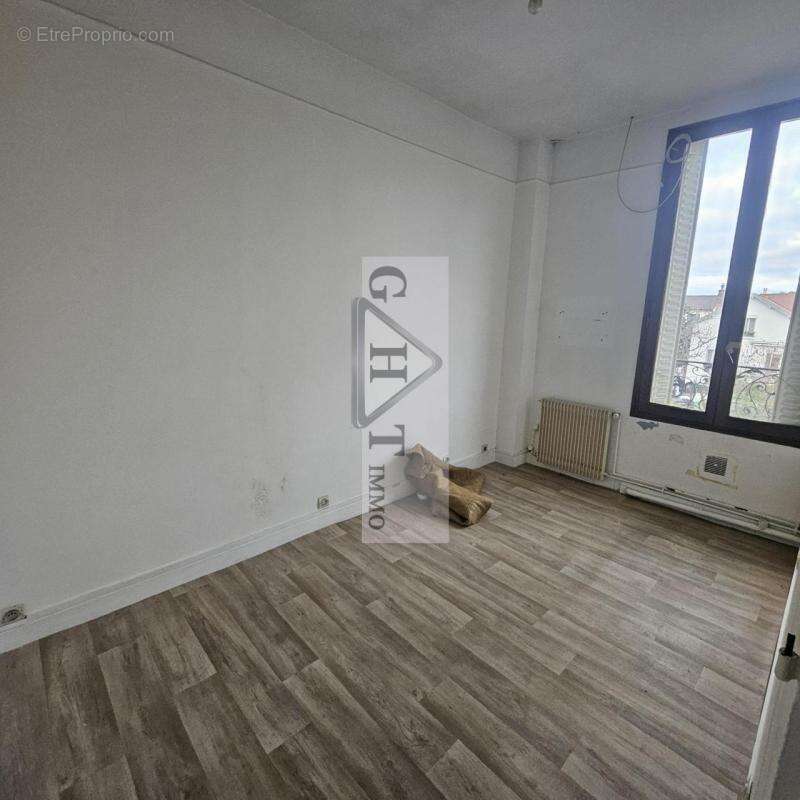 Appartement à MAISONS-ALFORT