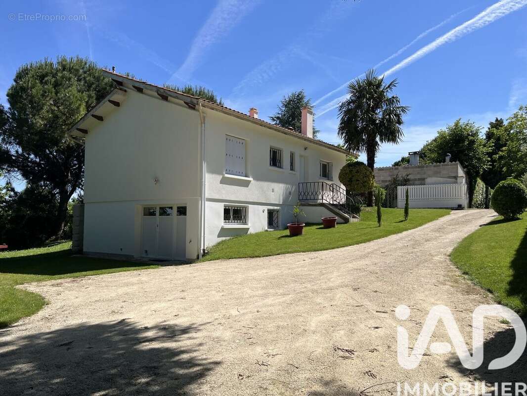 Photo 3 - Maison à ARCHIAC