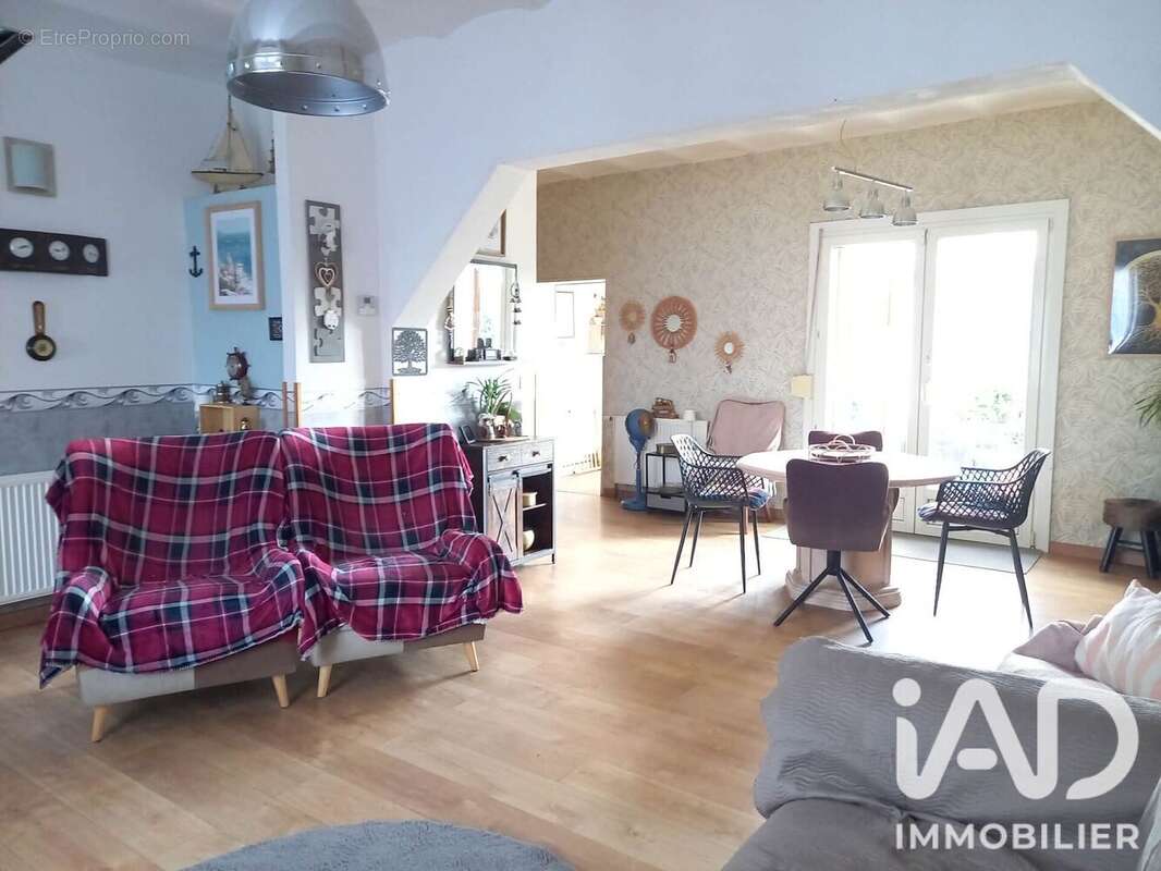Maison 142 m² à Jeumont  - photo 2