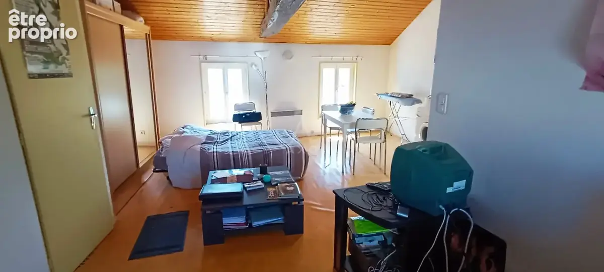 Immeuble loué  Local professionnel + 2 studios - photo 11
