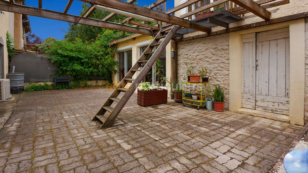 Maison à LABOUTARIE