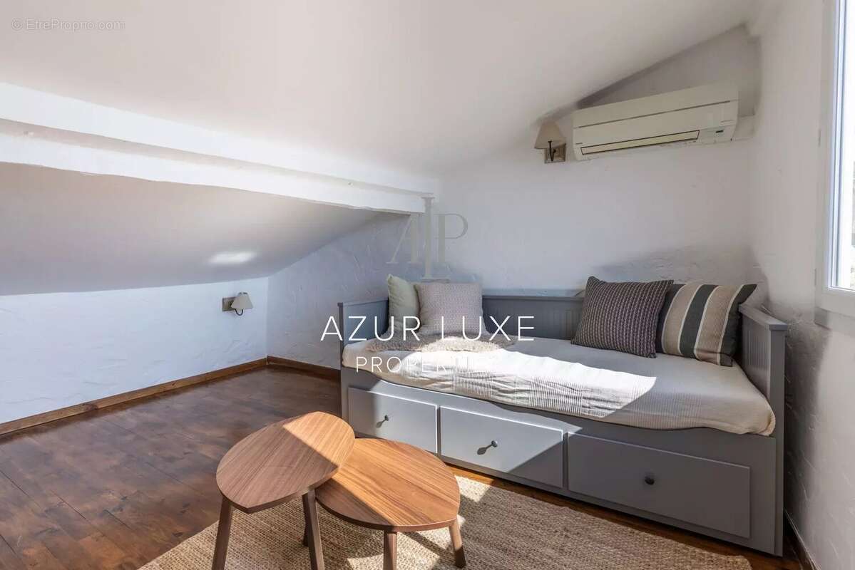 Appartement à VILLEFRANCHE-SUR-MER