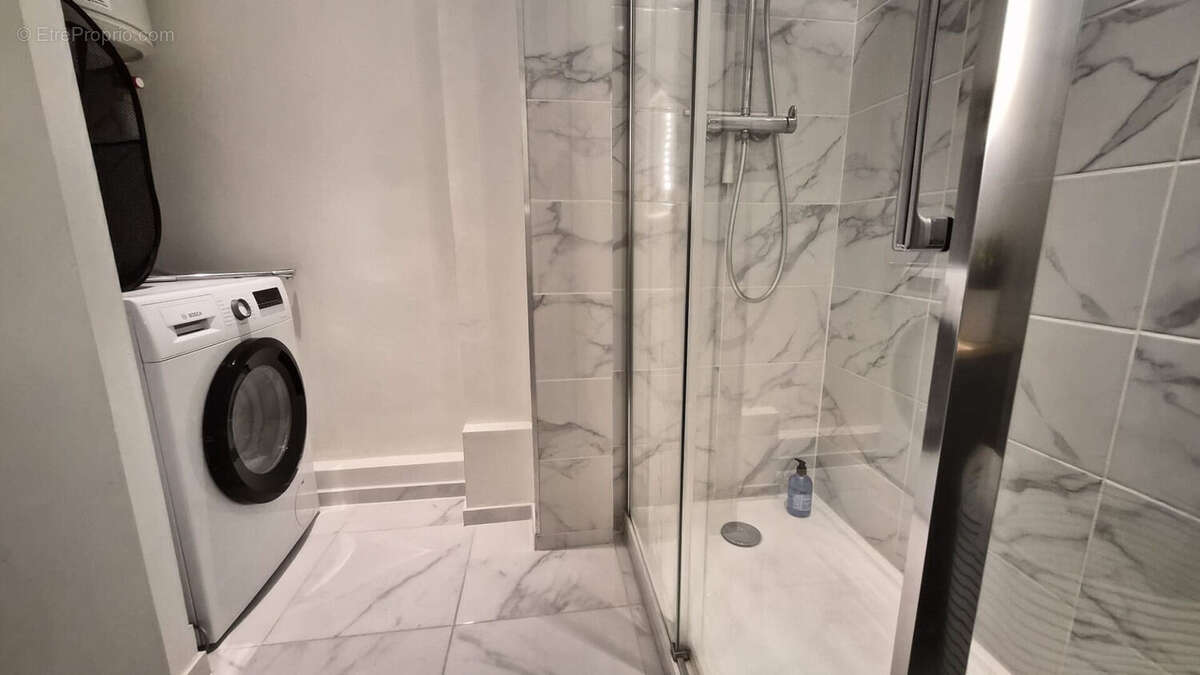 Appartement à MARSEILLE-6E