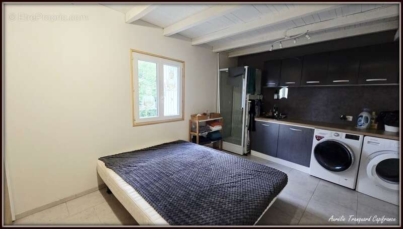 Maison FAMILIALE à vendre 8 pièces (226m²) à SAINT PIERRE DE JUILLERS (17) sur plus d'1 hectare de terrain avec HANGAR et DEPEND - photo 18