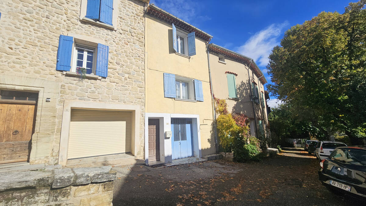 Appartement à MORMOIRON