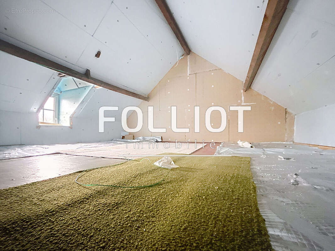 Maison à SAINT-SEVER-CALVADOS