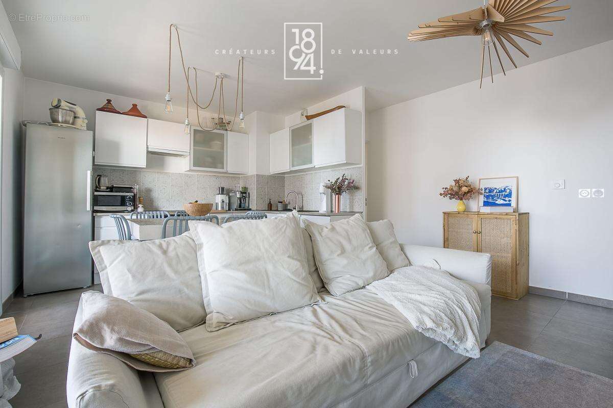Appartement à MARSEILLE-3E