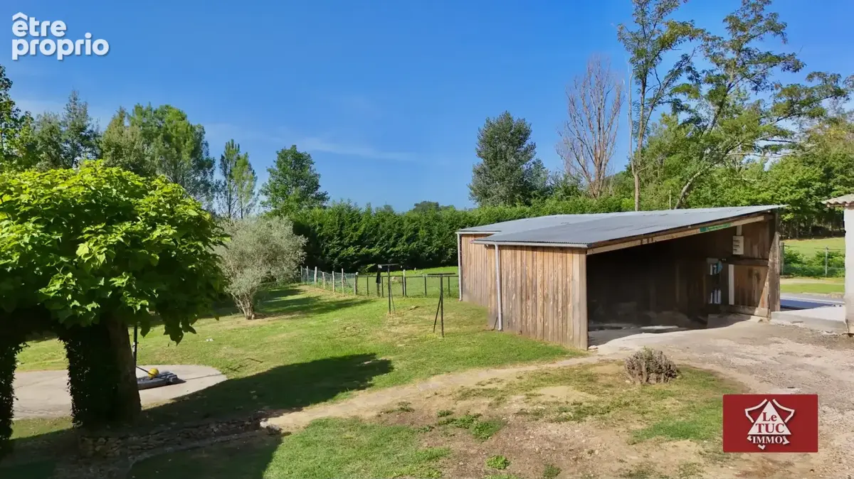 Maison de plain pied, piscine chauffée avec installations équestres - photo 20