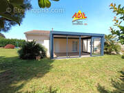 Photo 1 - Maison à VOUILLE