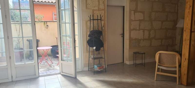 Appartement à vendre 3 pièces BORDEAUX (33) - photo 3