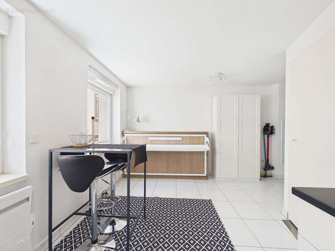 Studio meublé de 16.88 m² en vente rue du Fossé des Treize - photo 5