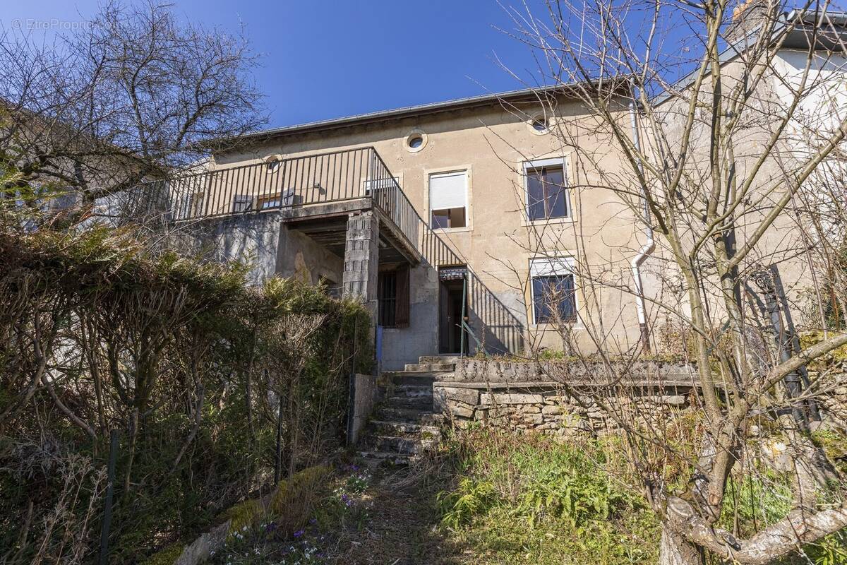 Maison à DOMMARTEMONT