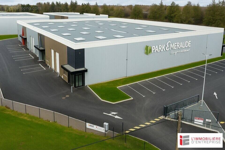 Commerce à LA MEZIERE